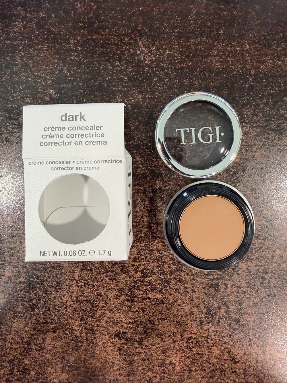 TIGI Dark Crème Concealer — Warm Tan Shade